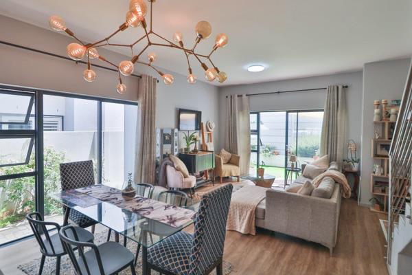 This beautifully presented lock-up-and-go home is located in the heart of Somerset West. ...