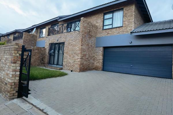 Discover the charm and convenience of this private and sought-after home, nestled in a highly desirable security complex in Ruimsig ...