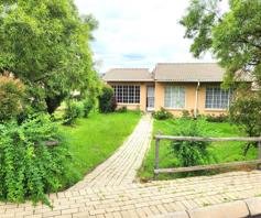 Townhouse for sale in Country View