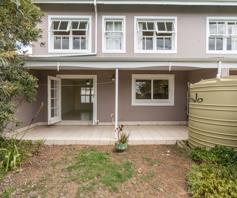 Townhouse for sale in Oatlands North