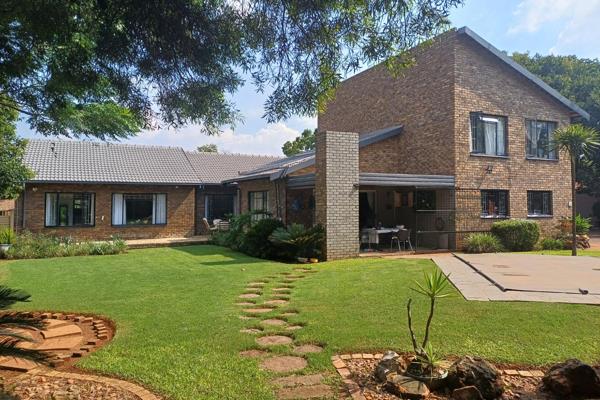 For Sale: Spacious 6-Bedroom Family Home with 1-Bedroom Flat and Domestic ...