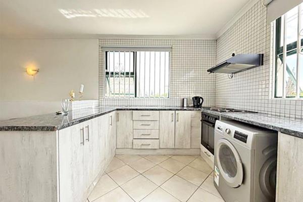 This modern 2-bedroom 1-bathroom apartment offers the following features:


Open-plan living area.
Large light bright kitchen with ...