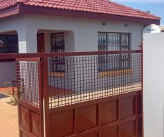 House for sale in Tshepisong