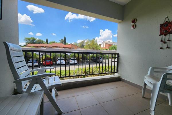 2 bedrooms / 1 bathroom / Undercover carport / Balcony / Excellent condition /

The ...