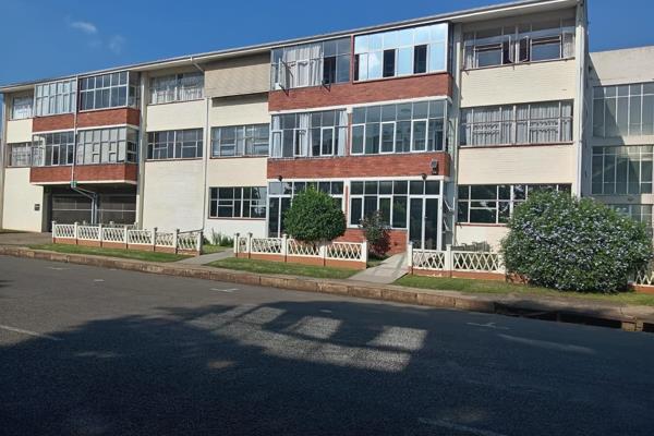 Welcome to the fabulous CBD apartment in Vryheid! This inviting space features 2 spacious bedrooms, a relaxing bath, a rejuvenating ...