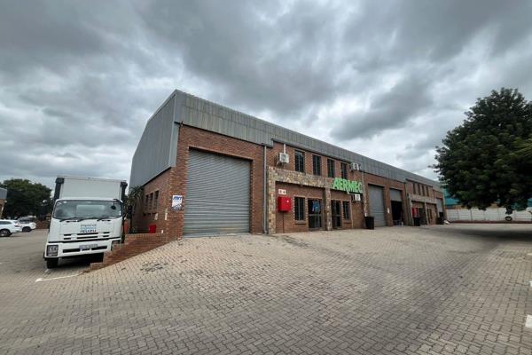 This 208sqm warehouse is located within a safe and secure park in Hennopspark ...