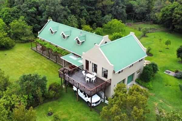 Reconnect with what truly matters in this property located in Storms River Village. ...