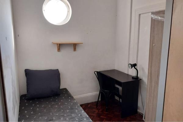 Fully furnished room to rent in shared house. Females only.
The room is furnished with a bed, desk, study lamp and cupboard.
The rent ...