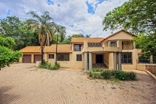 Newly listed! On show! 
6-Bedroom Home with Flatlet For Sale in Waterkloof
Stand Size: 2191m&#178;
NO RENTING – ONLY SELLING!
 ...