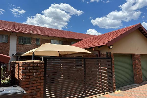 Just listed! On show! 
 3-BEDROOM DUPLEX FOR SALE
Orchards, Pretoria North
R894,000 

Features You&#39;ll Love:
?? 3 Spacious ...