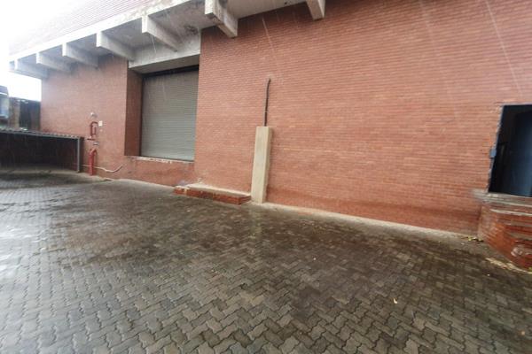 1389sqm Warehouse To Rent | Benrose Office Park, 136 Main Reef Road, Johannesburg South ...