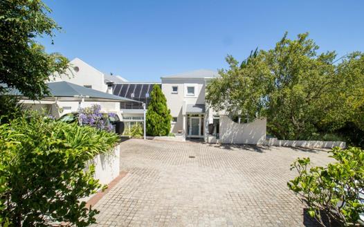 4 Bedroom House for sale in Helderberg Estate