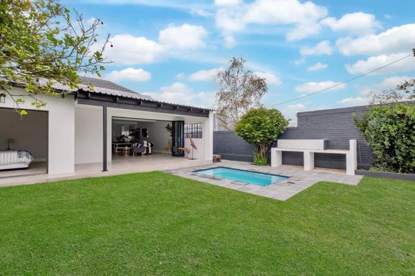 A fully renovated home offering modern, contemporary family living. Splendid, open plan ...