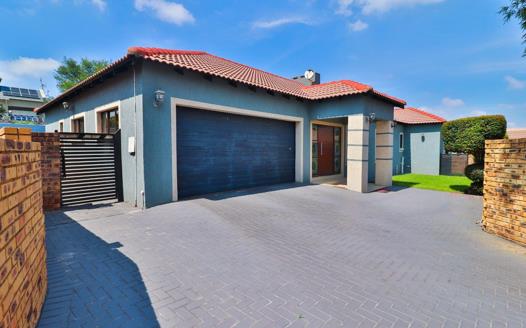 4 Bedroom House for sale in Emerald Estate