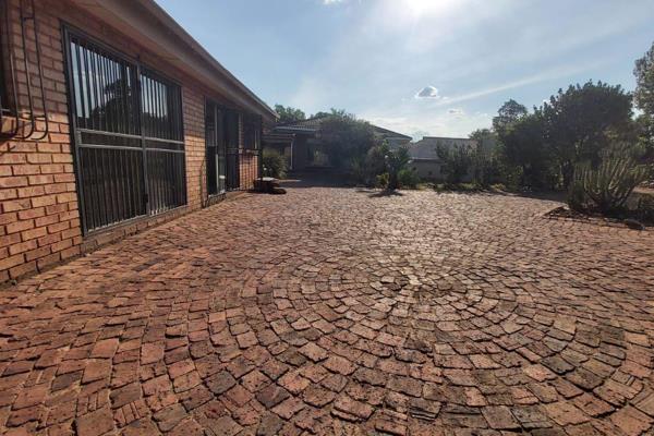 Situated directly across from Laerskool Selection Park, this stunning family home offers an unbeatable location combined with ...