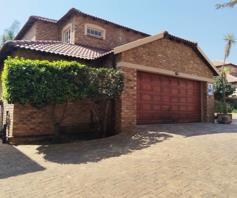 Townhouse for sale in Honeydew Grove