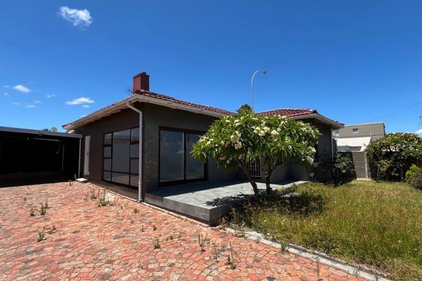 This charming 3-bedroom family home in Goodwood is now available for rent, offering a comfortable and convenient living space. The ...