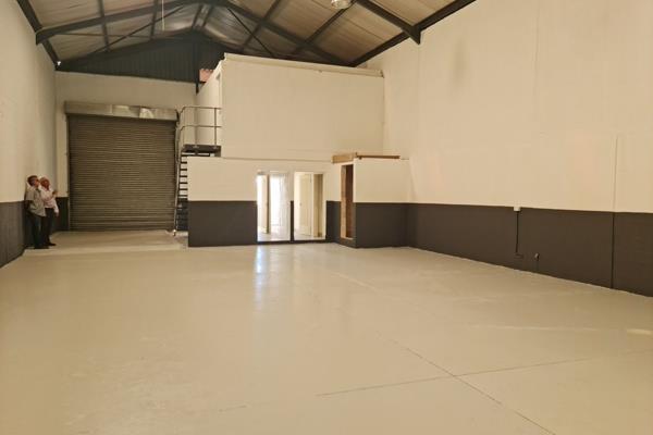 275m2 Industrial Factory Warehouse with small Enclosed Yard Area To Let in the ...