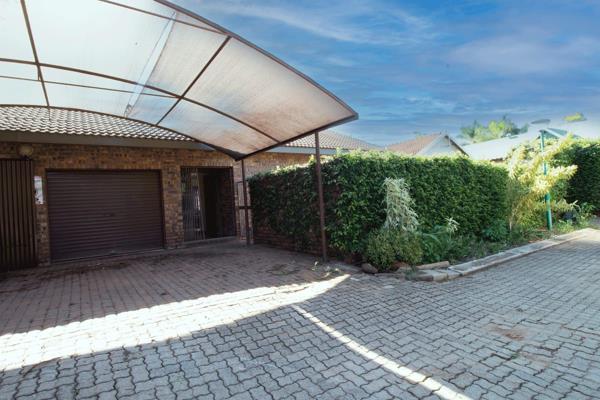 Charming 3-Bedroom Home for Sale in Fish Eagle Estate, Malelane

Nestled within the serene and secure Fish Eagle Estate in Malelane ...