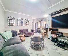 Apartment / Flat for sale in Norton Home Estate