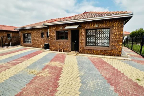 Exclusive Mandate.

This beautiful, modern home is located in the heart of Embalenhle Ext 12, offering both comfort and space. Ideal ...