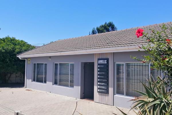 Situated in the Milnerton Mediclinic complex, this office has a shared dedicated reception area of 15m2 and is ideal for a medical ...