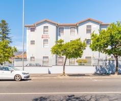 Apartment / Flat for sale in Wynberg