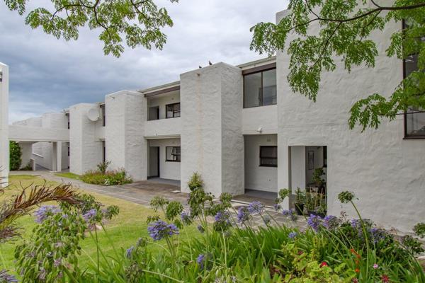 Retire in comfort. Lovely North facing apartment situated in a tranquil development adjacent to the Lourens River with a bowling green ...