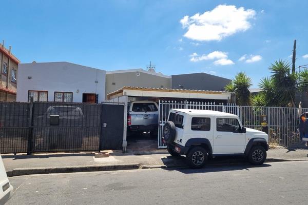 Welcome to this brand-new rental opportunity in the heart of Brooklyn, Cape Town. This vacant 3-bedroom house offers a perfect blend of ...