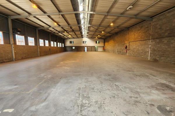 995m2 Warehouse - TO LEASE
This is a standard midi warehouse with offices in the front ...