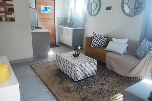 This exquisite two-bedroom house in Protea Glen is now available for immediate occupation, presenting an exceptional opportunity for ...