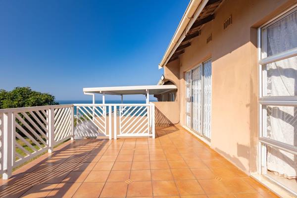 This cheerful and inviting apartment is the perfect escape, offering sea views that will lift your spirits every day. Designed with an ...