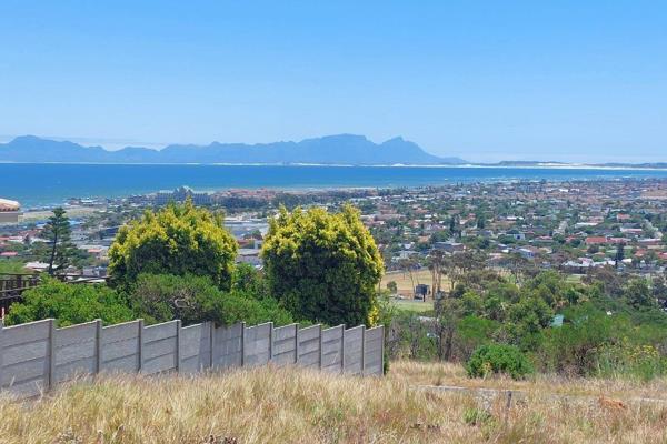 Stunning Views!!

Sold by us! This large Erf nestled in one of the most sought-after locations in Gordons Bay, offers unparalleled ...