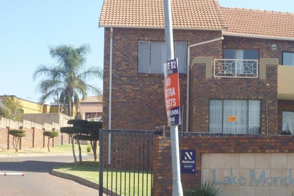 PERFECT STARTER HOME OR INVESTMENT OPPORTUNITY

This first-floor apartment offers a ...
