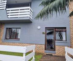 Townhouse for sale in Beacon Bay