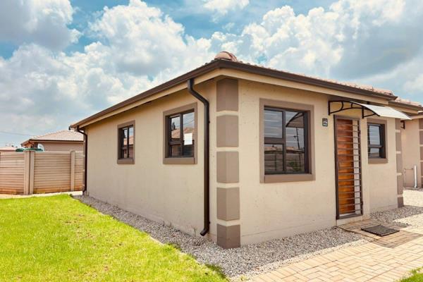 This newly built 2-bedroom house is located within the highly sought-after Lethabong ...