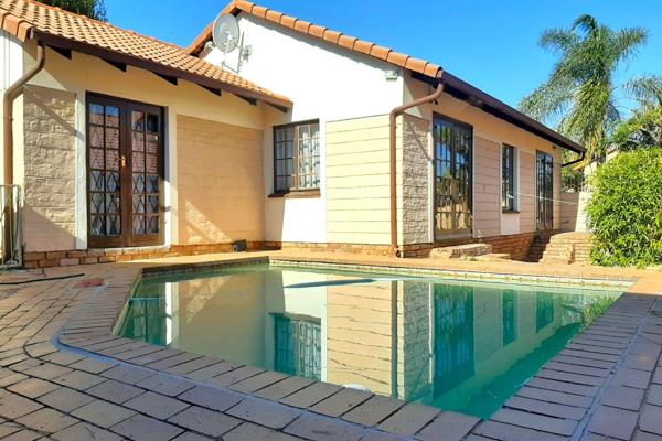 New Rental Available 1st March 2025!
Stunning 2Bedroom 2Bathroom House with Swimming ...