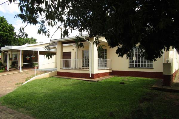 Nestled just north of the stunning Magaliesberg mountain range, the charming life rights ...