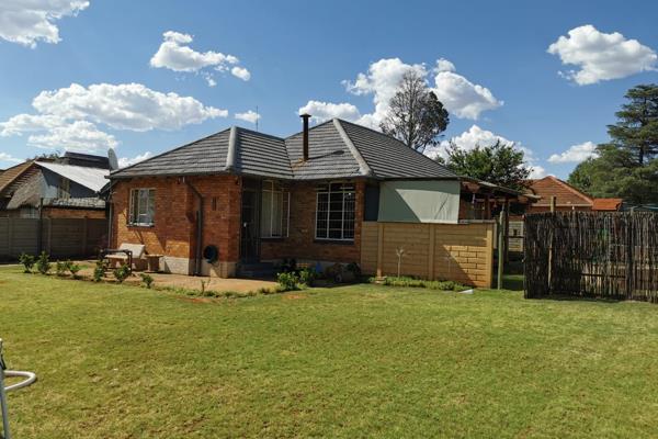 This neat home is located in Stilfontein Ext 1 and is the perfect home for a smaller family or older couple looking at downscaling. The ...