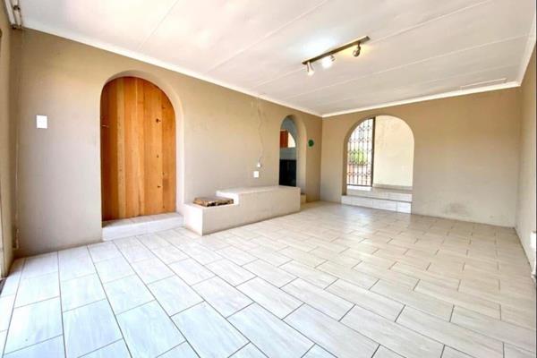 This property is situated in the safe and secured boomed off area of Observatory. Close ...