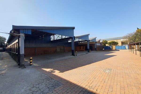 3762m2 Warehouse available To Let in Benrose, now available for rent. Centrally located ...