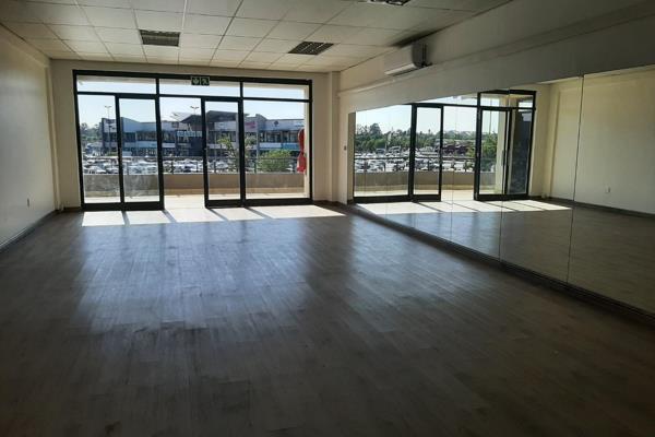 Bonaero Park Shopping Centre 
Upper Level office / Ballet Studio with mirrors and ...