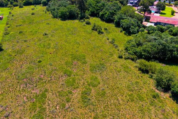 Discover this exceptional opportunity to own a prime piece of vacant land in the highly sought-after residential area of Henley on ...