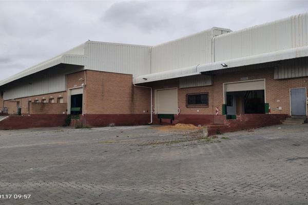 This warehouse is situated in the Northlands Business Park at the junction of Witkoppen ...