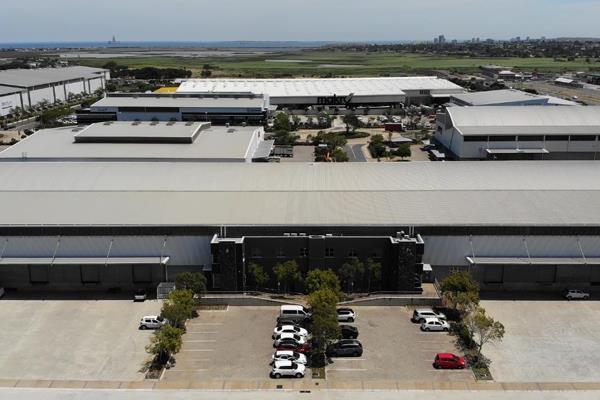 Located in the prime industrial hub of Montague Gardens, this expansive 5600m&#178; ...