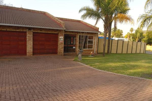 Prime Investment Opportunity in Rangeview, Krugersdorp
Price: R2 600 000
Location: ...