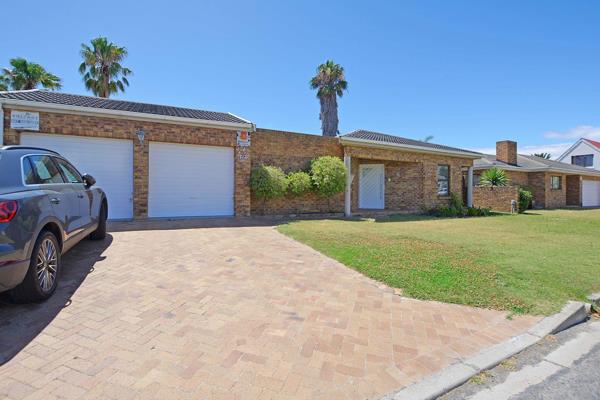 Nestled in the sought after, established suburb of Bloubergrise, this charming single-story family home offers the perfect blend of ...