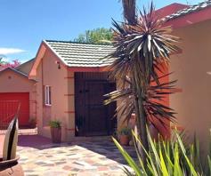 House for sale in Kanonkop