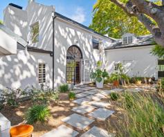 House for sale in Constantia