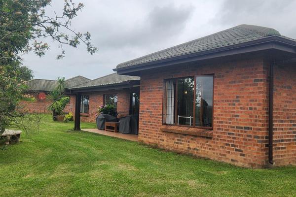 This lovely property is a HAWK design situated on The Game Estate in Amber Valley, 2 large spacious bedrooms, 2 bathrooms. 1 en-suite ...